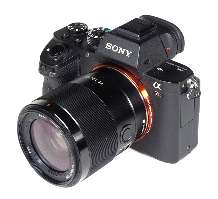 Used Sony FE 35mm f/1.8